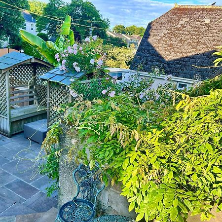 Spacious Cottage In The Village Of Wembury Екстериор снимка