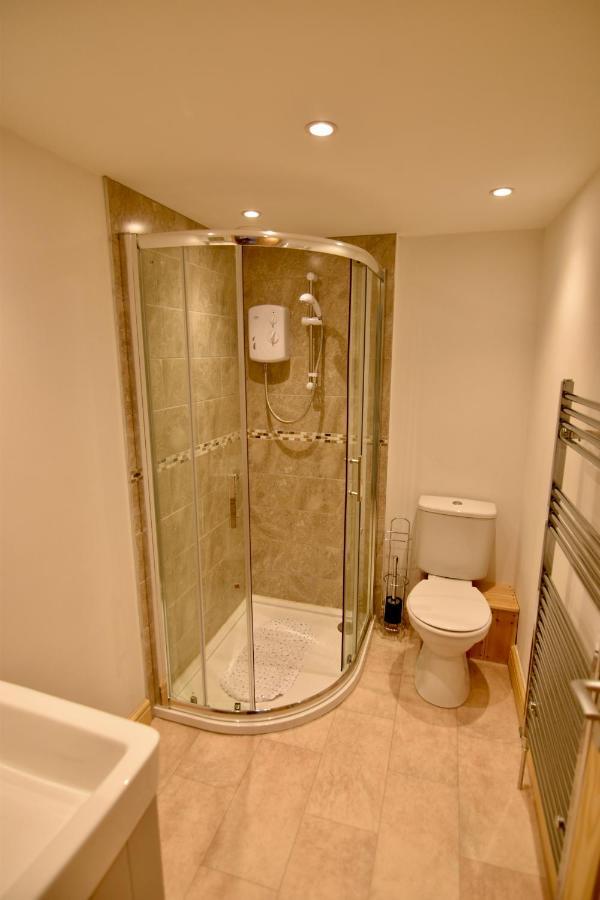 Spacious Cottage In The Village Of Wembury Екстериор снимка